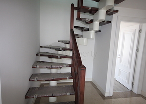 شقة فاخرة بإطلالة بانورامية على البحر في منطقة لارا – أنطاليا