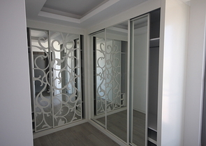 شقة فاخرة بإطلالة بانورامية على البحر في منطقة لارا – أنطاليا