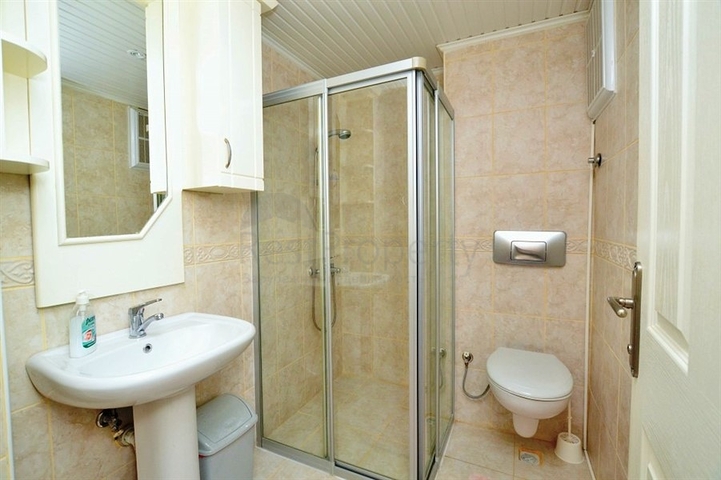 شقة مفروشة على بعد 200 متر من شاطئ البحر في منطقة محمود لار – ألانيا