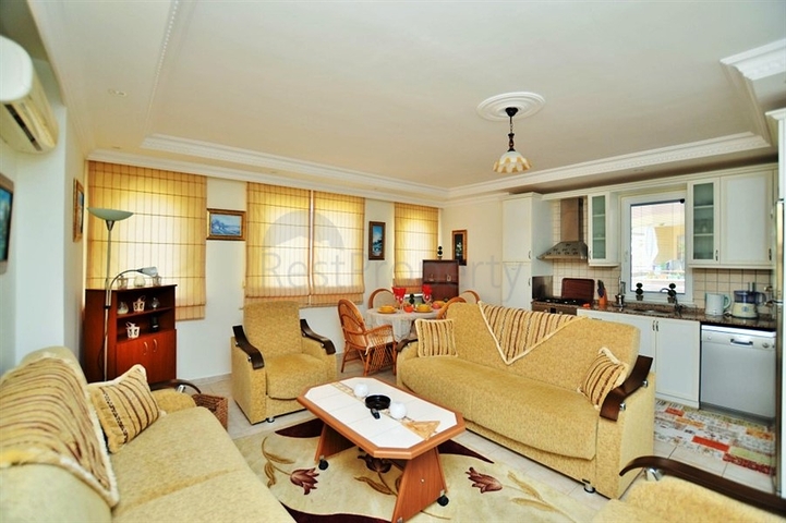 شقة مفروشة على بعد 200 متر من شاطئ البحر في منطقة محمود لار – ألانيا