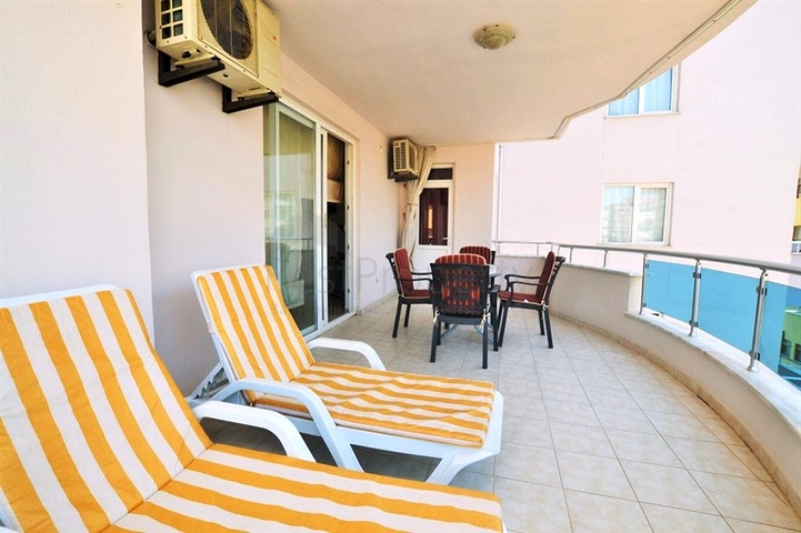 شقة مفروشة على بعد 200 متر من شاطئ البحر في منطقة محمود لار – ألانيا