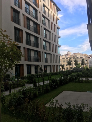 سكن فخم ومريح، بالقرب من ساحة تقسيم