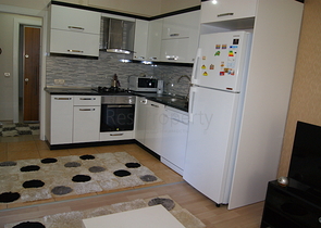 شقة مفروشة على بعد 500 متر من البحر في منطقة كونيالتي – أنطاليا