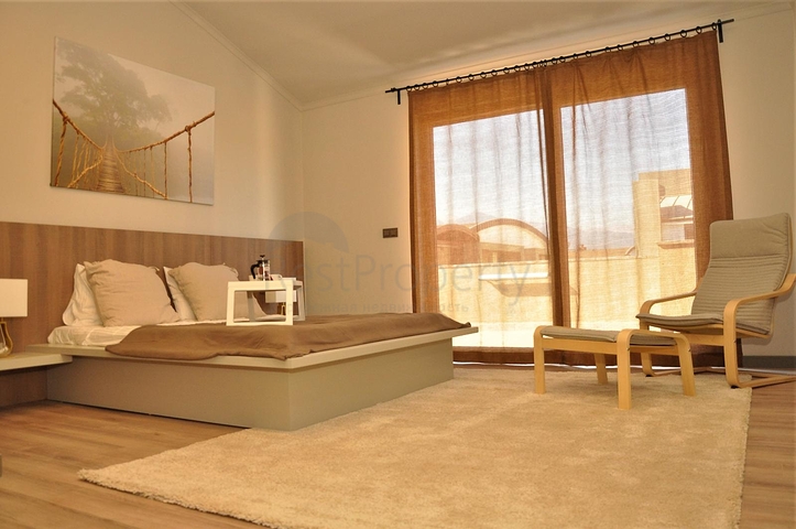 مجمع فلل حديثة قيد الإنشاء في منطقة كونيالتي – أنطاليا