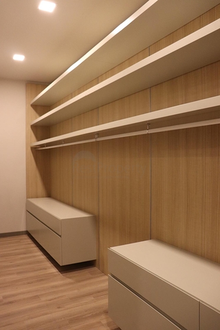 مجمع فلل حديثة قيد الإنشاء في منطقة كونيالتي – أنطاليا