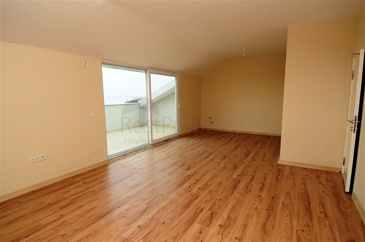 بنتهاوس بإطلالة بحرية ساحرة في منطقة كاستل – ألانيا