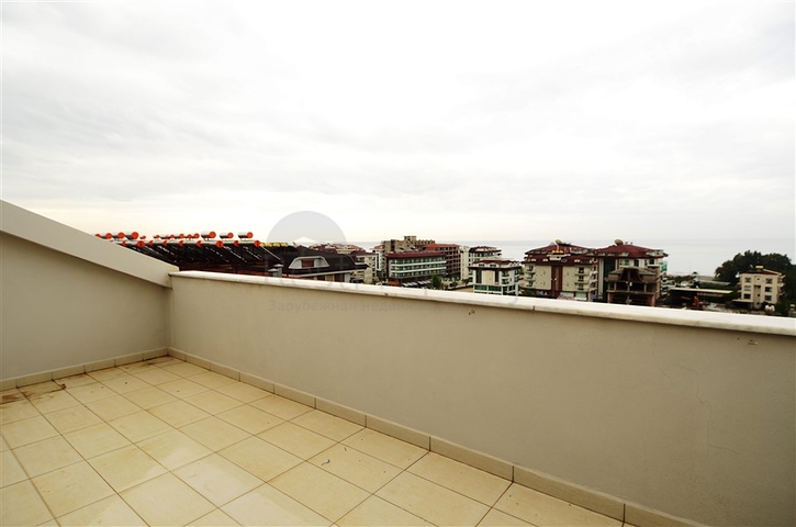 بنتهاوس بإطلالة بحرية ساحرة في منطقة كاستل – ألانيا