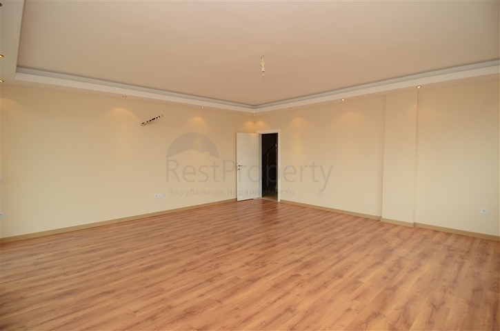 بنتهاوس بإطلالة بحرية ساحرة في منطقة كاستل – ألانيا