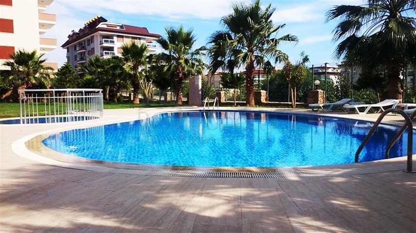 بنتهاوس بإطلالة بحرية ساحرة في منطقة كاستل – ألانيا