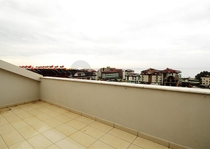 بنتهاوس بإطلالة بحرية ساحرة في منطقة كاستل – ألانيا