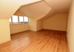 بنتهاوس بإطلالة بحرية ساحرة في منطقة كاستل – ألانيا