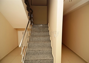 بنتهاوس بإطلالة بحرية ساحرة في منطقة كاستل – ألانيا