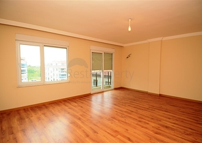 بنتهاوس بإطلالة بحرية ساحرة في منطقة كاستل – ألانيا