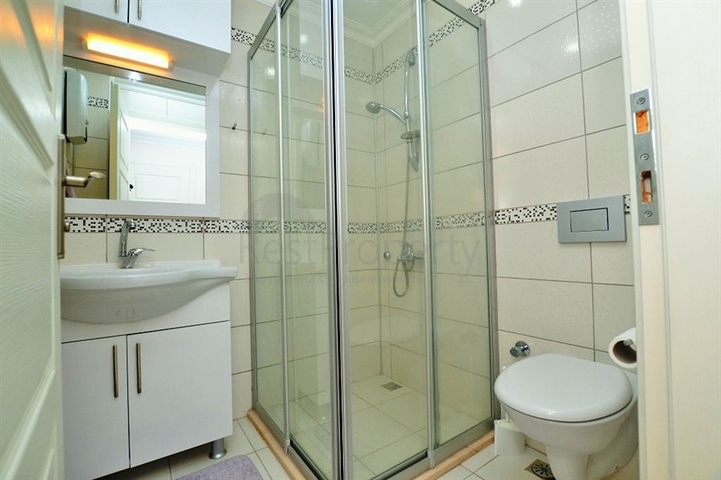 شقة مفروشة بغرفتي نوم في منطقة محمود لار – ألانيا