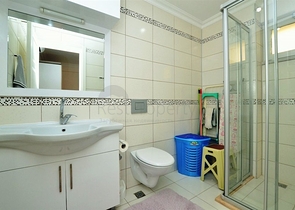 شقة مفروشة بغرفتي نوم في منطقة محمود لار – ألانيا