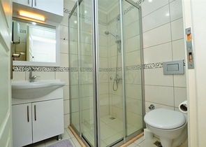 شقة مفروشة بغرفتي نوم في منطقة محمود لار – ألانيا