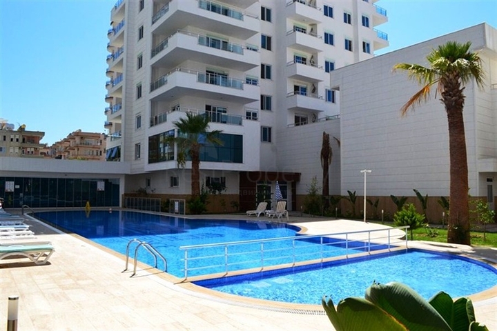 شقة بإطلالة بحرية خلابة في منطقة محمود لار – ألانيا