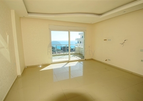 شقة بإطلالة بحرية خلابة في منطقة محمود لار – ألانيا