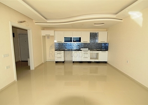 شقة بإطلالة بحرية خلابة في منطقة محمود لار – ألانيا