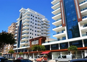 شقة بإطلالة بحرية خلابة في منطقة محمود لار – ألانيا