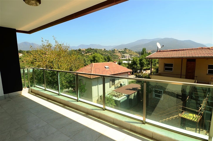 شقة بغرفتي نوم في منطقة كاستل – ألانيا