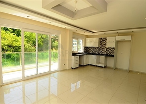 شقة بغرفتي نوم في منطقة كاستل – ألانيا