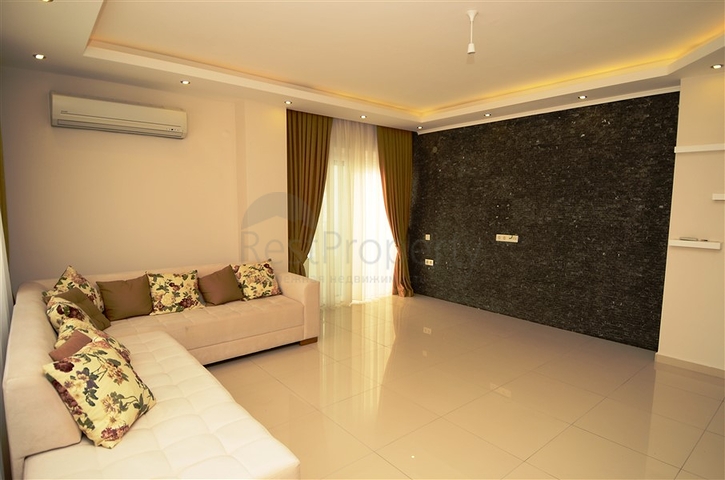 شقة مفروشة على بعد 250 متر من شواطئ كليوباترا في مركز ألانيا.