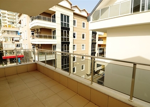 شقة مفروشة على بعد 250 متر من شواطئ كليوباترا في مركز ألانيا.