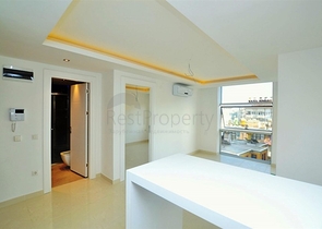 شقة حديثة في مركز الانيا.