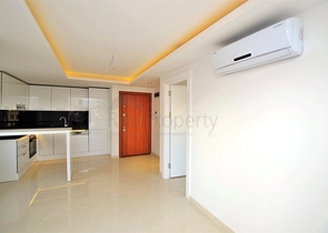 شقة حديثة في مركز الانيا.