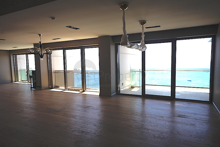 مشروع الرفاهية على الخط الاول من البحر في منطقة لارا – أنطاليا.