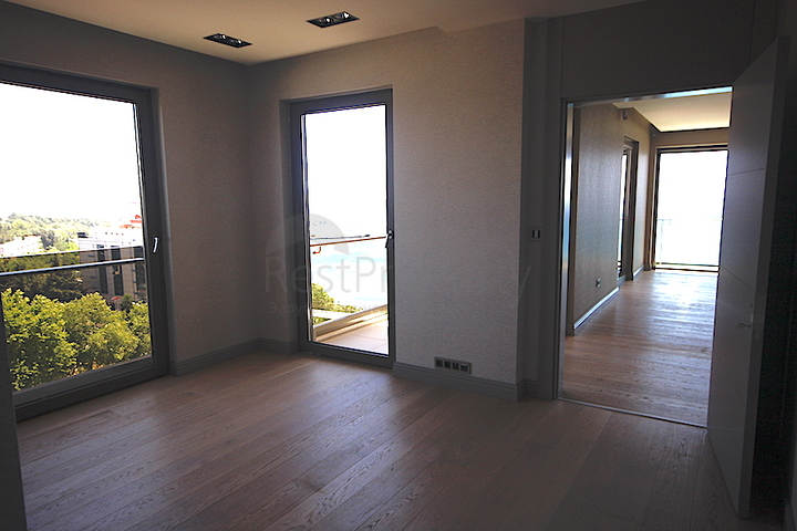 مشروع الرفاهية على الخط الاول من البحر في منطقة لارا – أنطاليا.