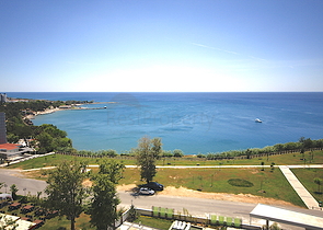 مشروع الرفاهية على الخط الاول من البحر في منطقة لارا – أنطاليا.