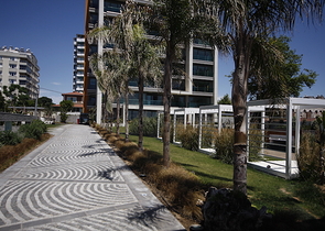 مشروع الرفاهية على الخط الاول من البحر في منطقة لارا – أنطاليا.