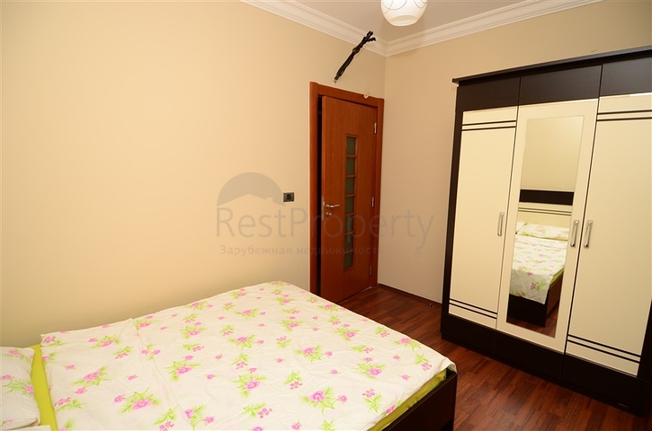 شقة رائعة ضمن أحد المجمعات المميزة على الخط الأول من البحر في مركز ألانيا