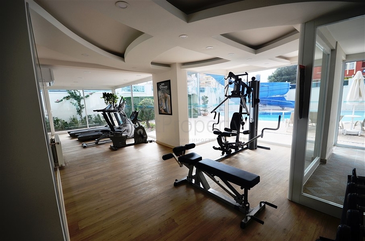 شقة بإطلالة بحرية مميزة في منطقة محمود لار – ألانيا