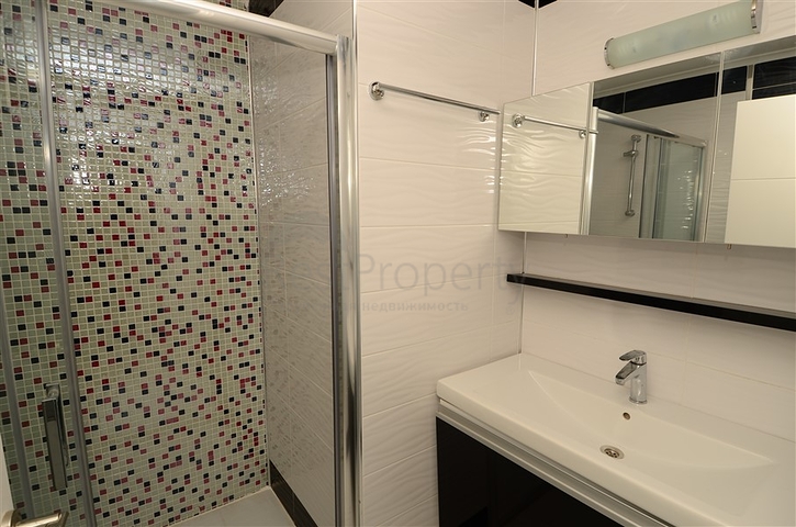 شقة بإطلالة بحرية مميزة في منطقة محمود لار – ألانيا