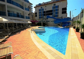 شقة بإطلالة بحرية مميزة في منطقة محمود لار – ألانيا