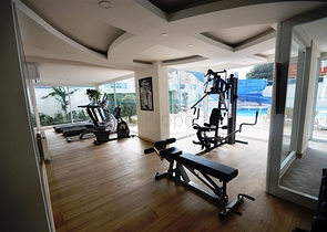 شقة بإطلالة بحرية مميزة في منطقة محمود لار – ألانيا