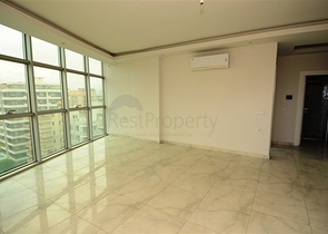 شقة بإطلالة بحرية مميزة في منطقة محمود لار – ألانيا