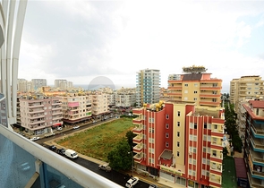 شقة بإطلالة بحرية مميزة في منطقة محمود لار – ألانيا