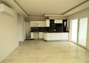 شقة بإطلالة بحرية مميزة في منطقة محمود لار – ألانيا