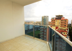 شقة بإطلالة بحرية مميزة في منطقة محمود لار – ألانيا