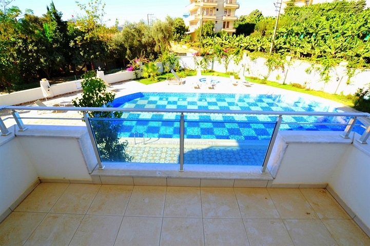 عرض مغري جداً في منطقة محمود لار – ألانيا