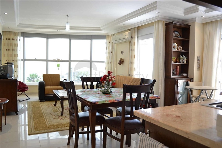 شقة مفروشة بإطلال بحرية ساحرة في منطقة محمود لار – ألانيا