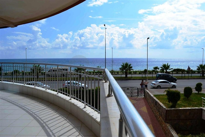 شقة مفروشة بإطلال بحرية ساحرة في منطقة محمود لار – ألانيا