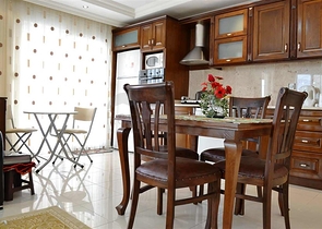 شقة مفروشة بإطلال بحرية ساحرة في منطقة محمود لار – ألانيا