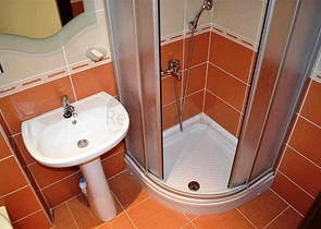 شقة مفروشة بإطلال بحرية ساحرة في منطقة محمود لار – ألانيا