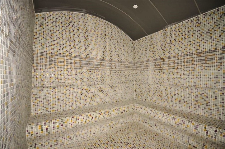 شقة ضمن مجمع سكني حديث في منطقة محمود لار – ألانيا