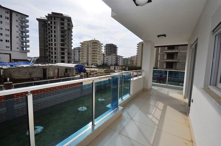 شقة ضمن مجمع سكني حديث في منطقة محمود لار – ألانيا